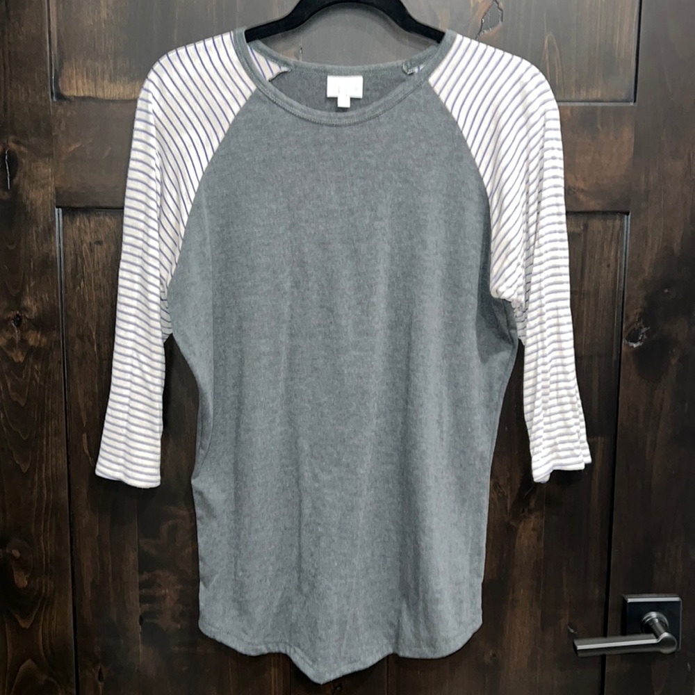 LuLaRoe Randy 3/4 Sleeve Top Grey Blue Pinstripe  Pattern on Arms Size M EUC